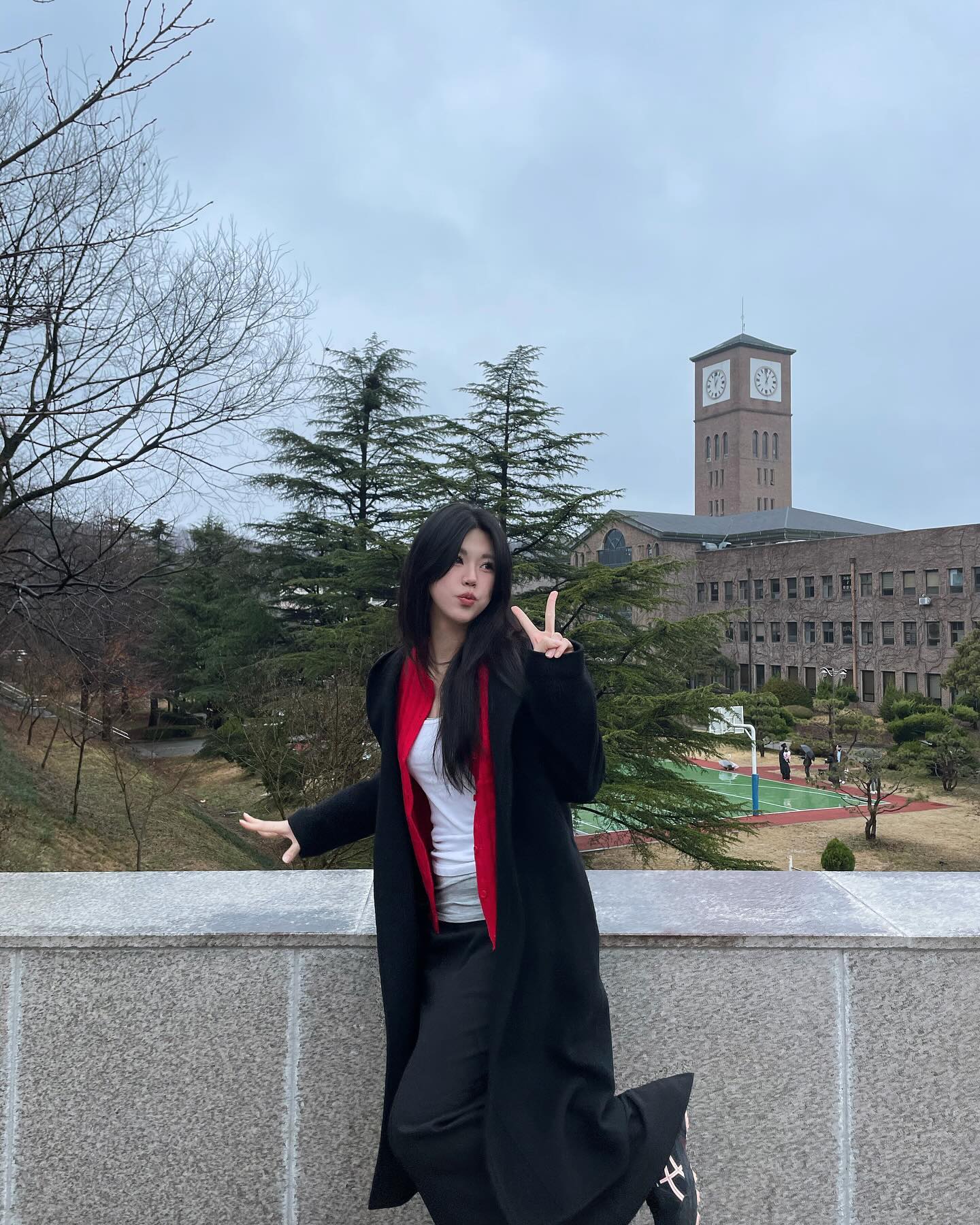 쥐방울 옆에서 알랑거리기