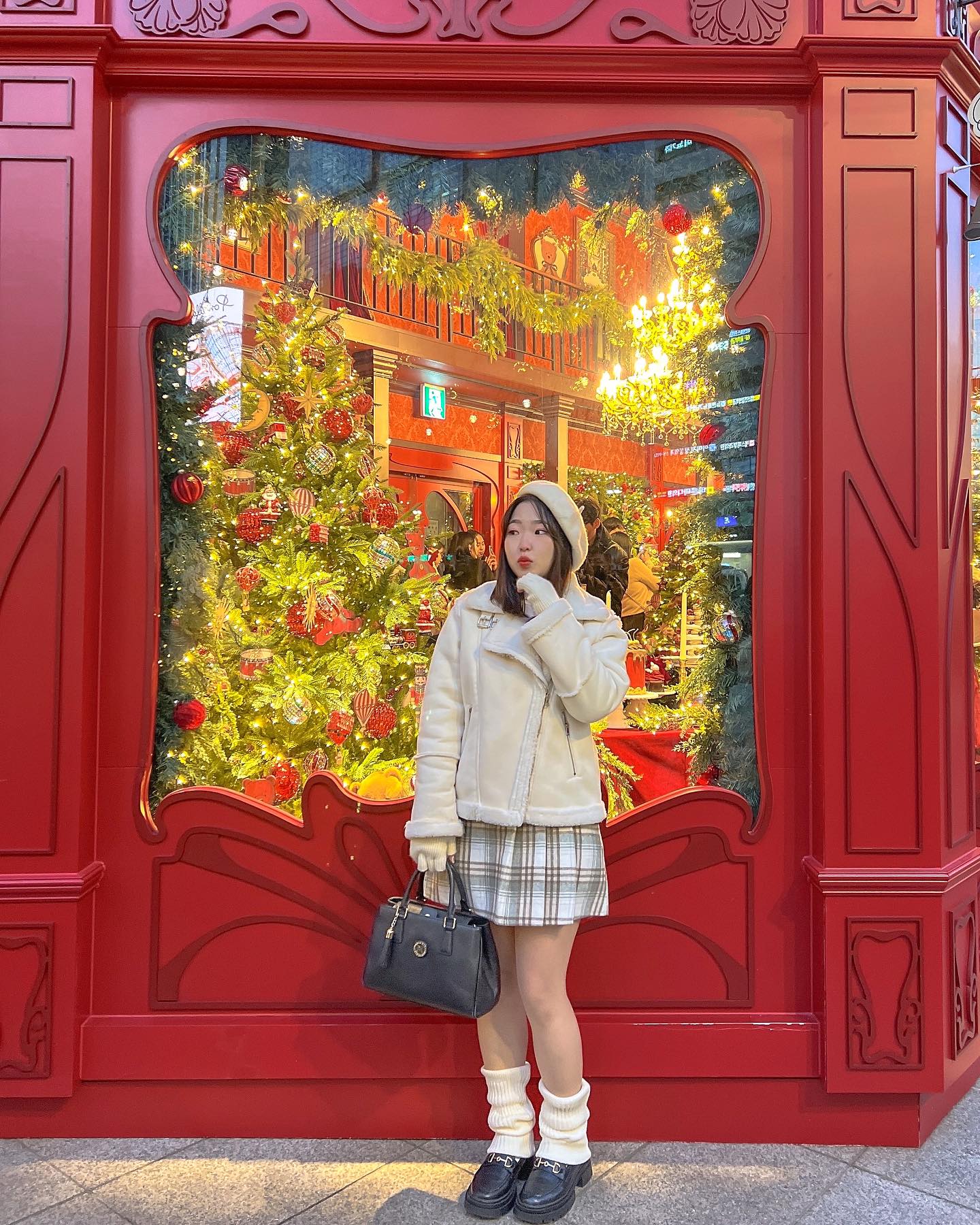 벌써 12월이네 🎅🏻

날이 추우니까 감기 조심하세요
2주째 목감기를 달고사는중 😔

아프지말아요 우리 🏥
.
.
.
#삼성역 #강남역데이트 #삼성역데이트 #강남데이트 #서울데이트코스 #베레모 #베레모룩 #여자데이트룩 #겨울코디추천 #워머 #워커 #워커코디