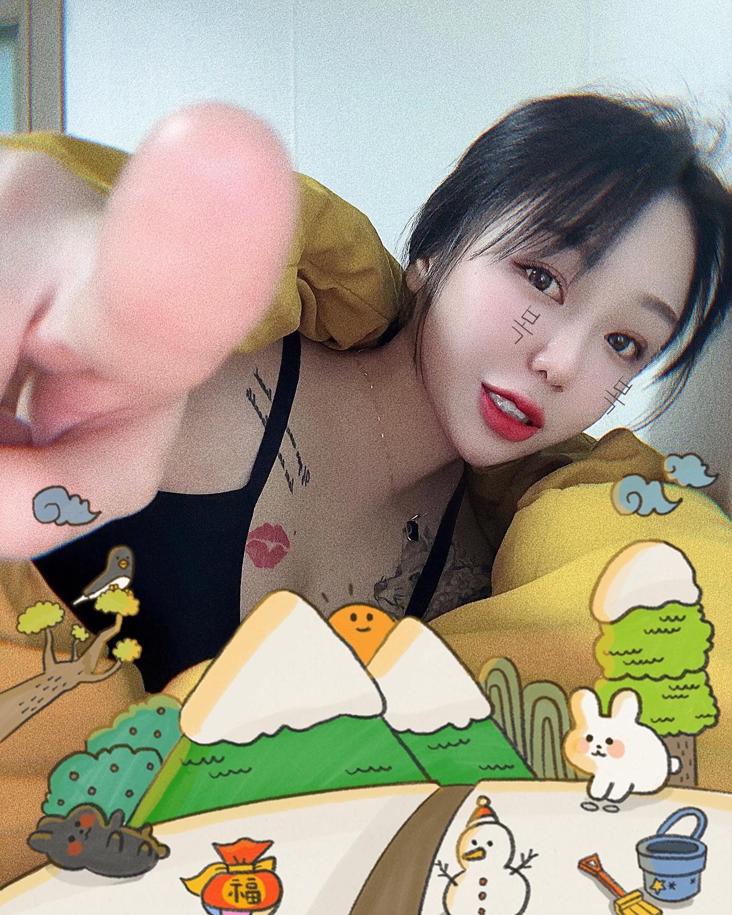 ⠀
 ［*］⠀
 *-(_"_)- ⠀
 ■☞ ☜ ■⠀
 (__/___/__)⠀
복많이받으세요~!