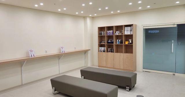 ʏᴜ ᴊᴇᴏɴɢ on Instagram: "#광고 요즘 시국이 시국인지라 비대면 거래 많이들 선호하시죠~ 기존의 중고거래 플랫폼의 단점을 보완한 비대면 중고거래 #repoom 소개해 드릴게요! 판매자는 리품