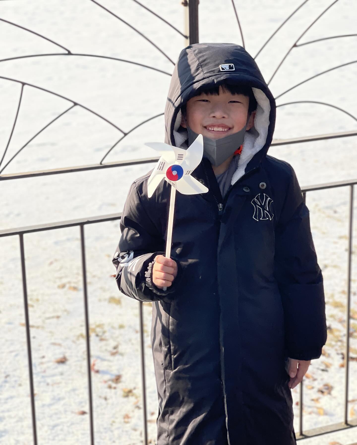 ✩

우리집 막내 #둥2사진
가을 내내 아팠던 것 같은 둥이
이제야 정상컨디션 돌아와서 신나게 돌아다니는 중 🥰