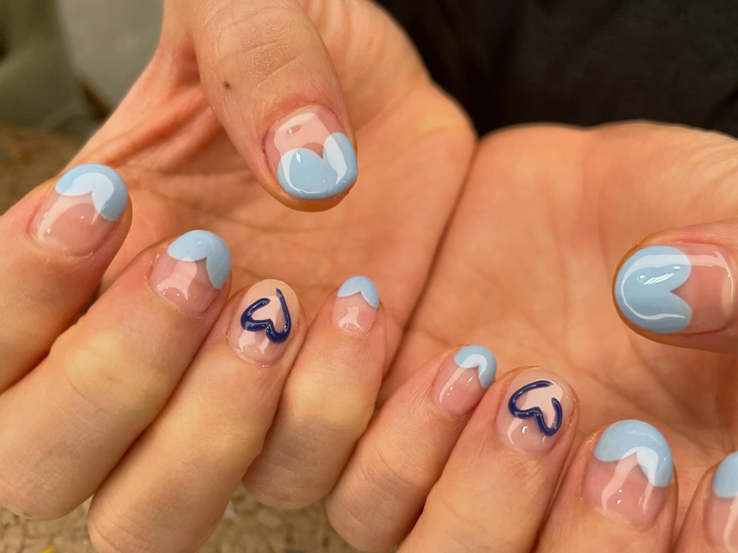 대전와서 기분전환완료💓
좋은 재료쓰시고 꼼꼼하게 케어해주시는 루베네일 원장님
위치도 좋고 관리받는 내내 편히 수다떨면서 스트레스 풀고왔네요ㅎㅎ
.
주소 : 대구 서구 둔산중로 19 샤크존 1층 B138
영업시간 : 월-토 10:00-19:00 (매주 일요일 정기휴무)
전화번호 : 0507-1311-2552
건물내 주차가능(무료주차)
1인샵/예약우선제/네이버예약가능