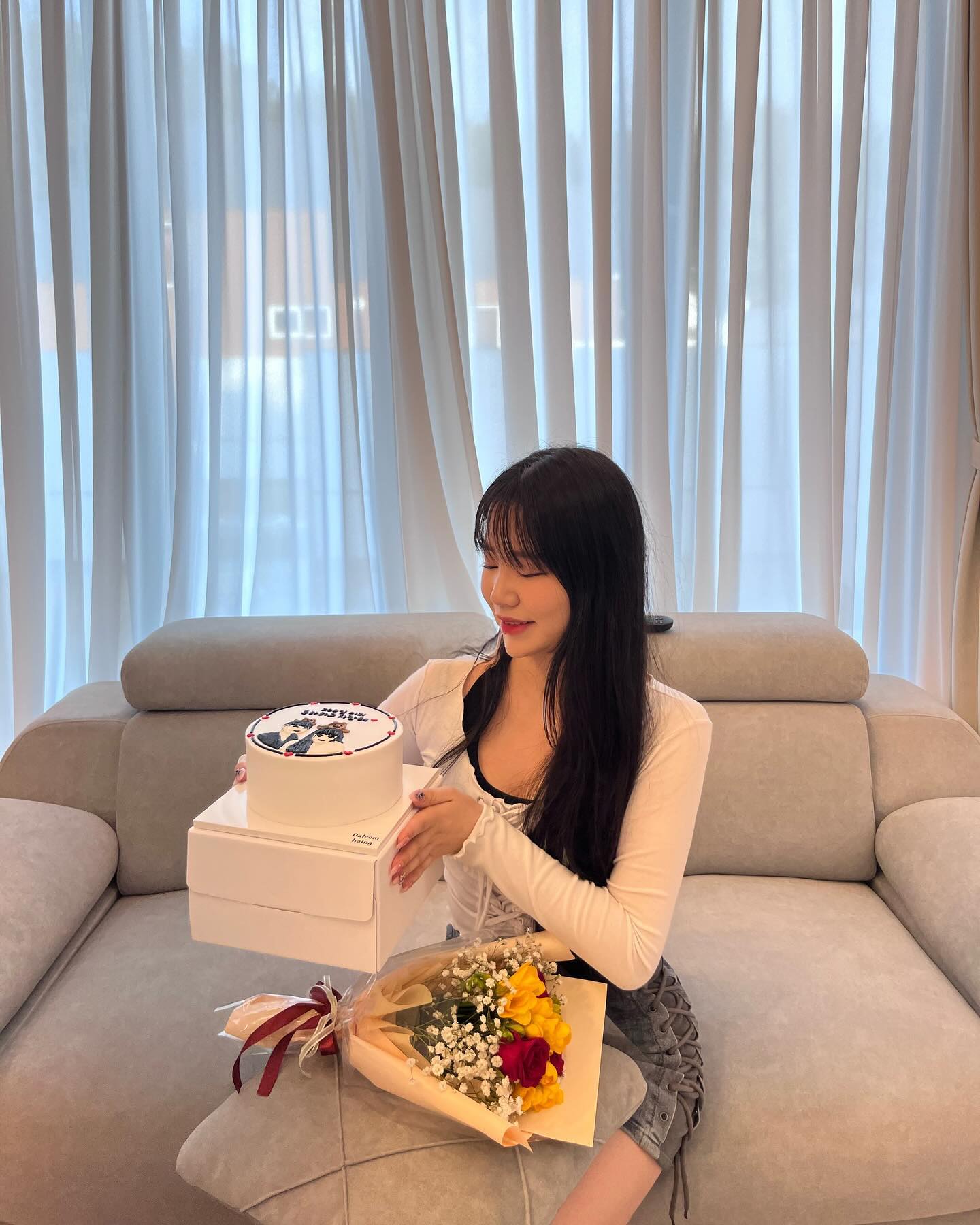 아직 186일 이지만 놀러갈때 뭐라도 해주고싶다고 200일 미리챙겨준 상혀기..✨