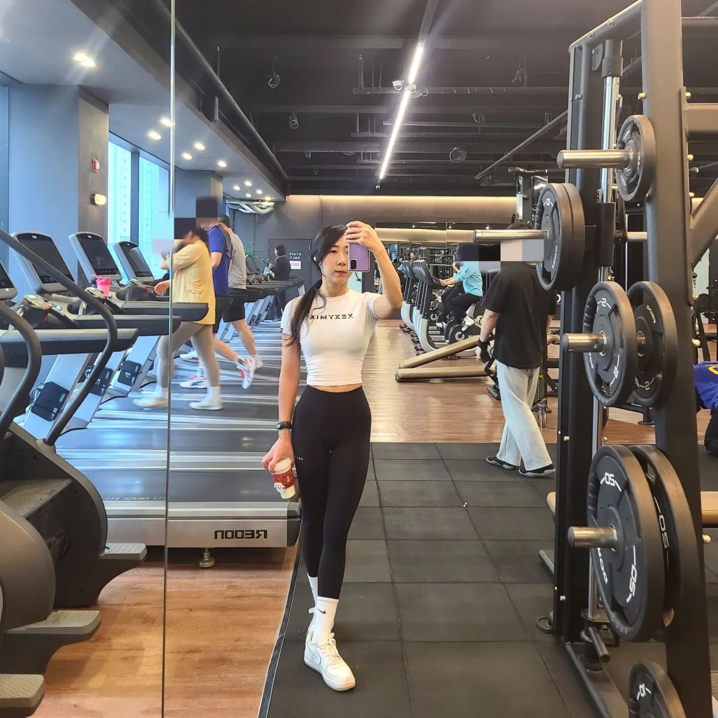 2023 마지막 운동💕👍

저는 알쓰라서 애초에 술약속이 잘 없었습니다만
요근래에는 어쩌다보니 술이 잦았네요

그리고 결론은...
헬창들이 왜 술 안먹는지를 알게됐음다
몸이 녹네요 ㅠㅠ

새해에는 술 줄이고
운동 더 열씨미 해보겠습니다 😭

인님들도 2023년 마무리 잘 하시고
기운차게 2024년에 만나요😊✌️