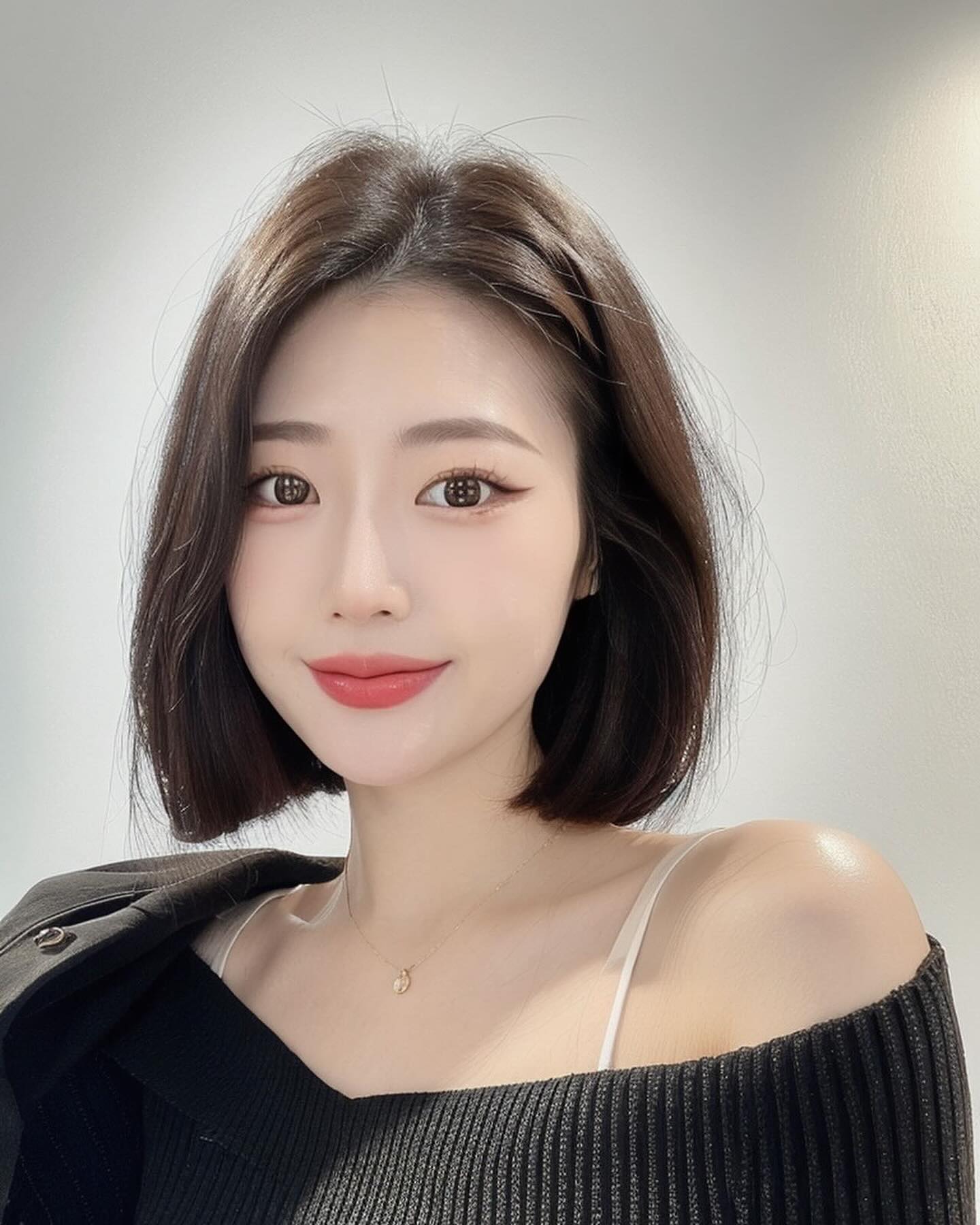 벚꽃 본 사람?

#하루종일#눈못뜬사람#나야나