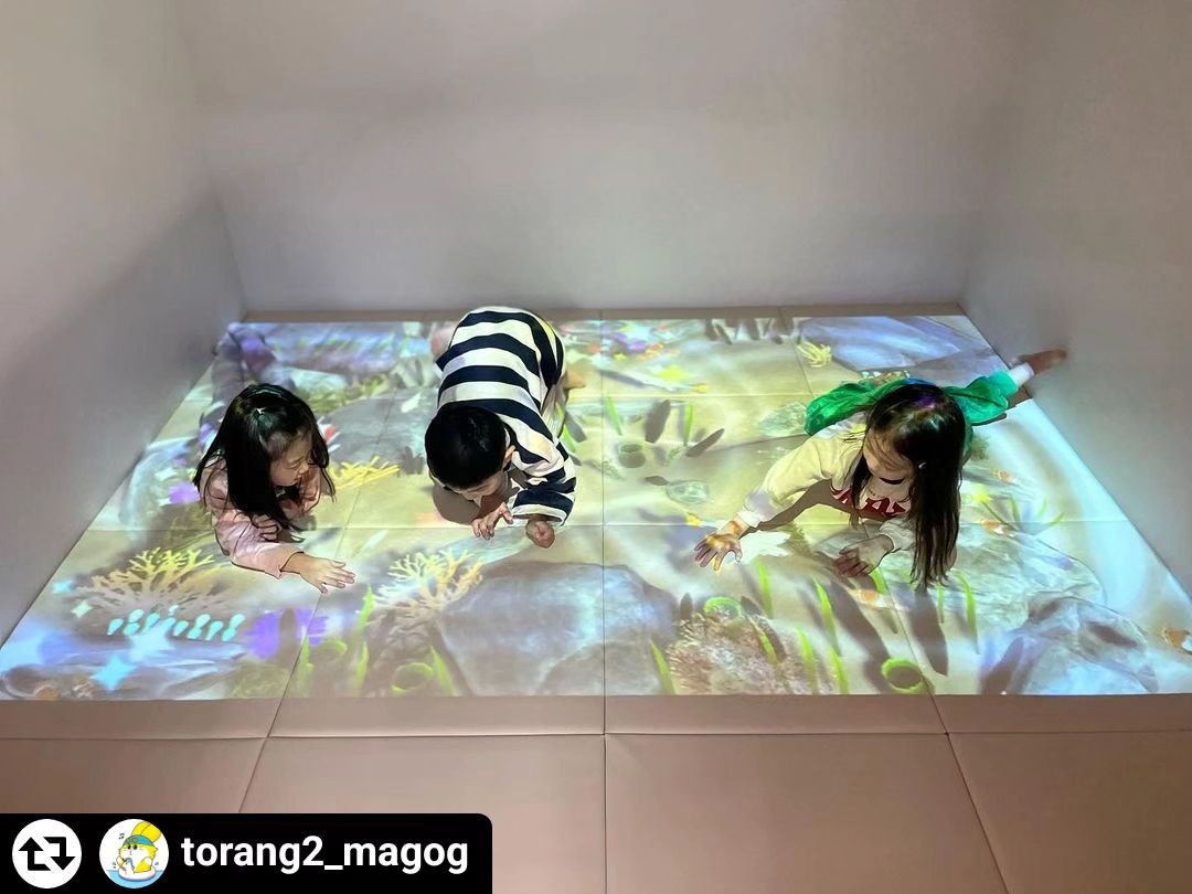 어제 다녀왔는데 예쁘고 멋진 린스타 친구들과 또 다녀오고싶어요💕

#리그램 - torang2_magog by get_regrammer
안녕하세요.

이벤트로 돌아온 토랑이네워터룸입니다.
토랑이네워터룸이 널리 소문나기를 바라며,무료초청 이벤트를 
진행합니다.

☑️12월 평일 무료(오전/오후권) 초대권 1명

🏷️이벤트참여방법
1.토랑이네워터룸 torang2_magog 팔로우 해주세요.
2.해당 게시글을 리그램하여 내용과 함께 게시물을 올려주세요.
3.함께 오고 싶은 친구 소환하고 참여완료 댓글달아주세요.
4.게시물을 없거나 비공개계정일경우 당첨에서 제외되세요.

🏷️이벤트 참여기간
23년 11월 19일까지이며, 발표는 22일 수요일 점심입니다.
.
.
.
#토랑이네워터룸