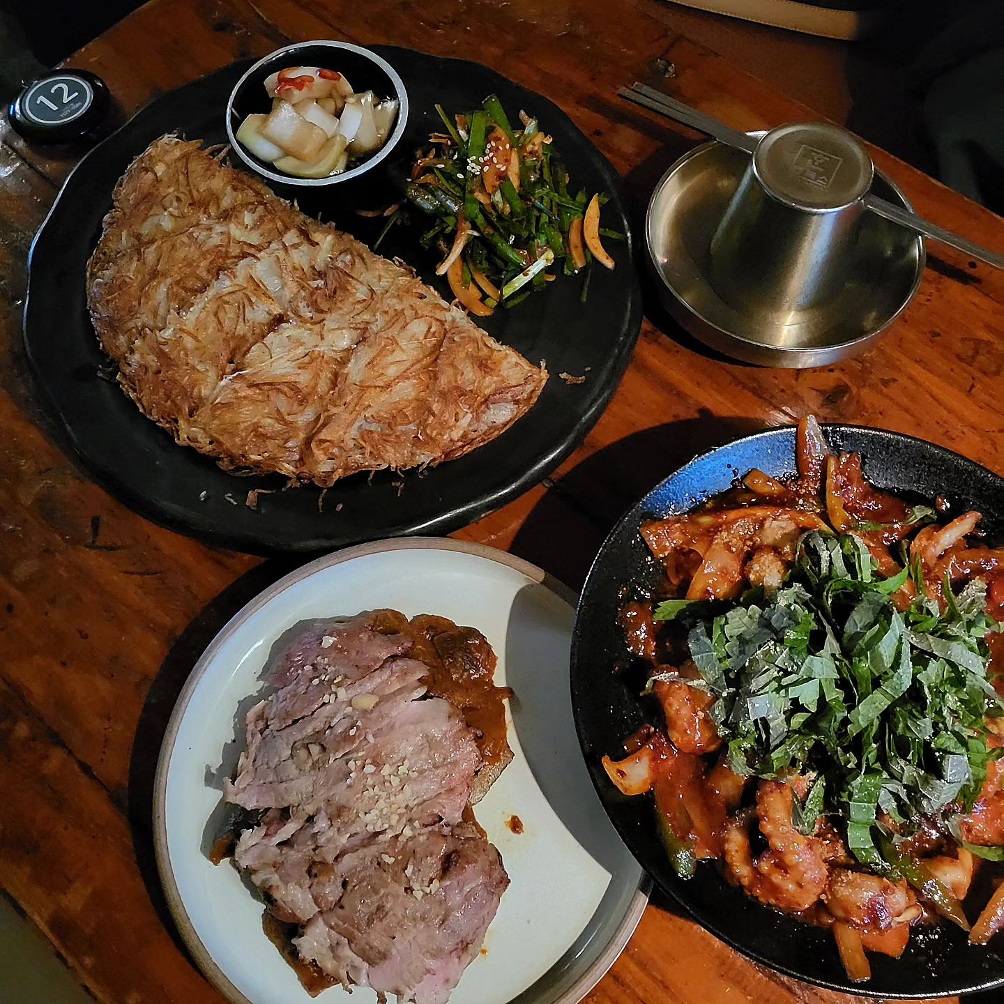 #산울림1992 #홍대맛집 #다투모홍대 #반상 #막걸리 #막쿠르트 #쭈꾸미볶음 #맥적 #감자치즈전 #한식 #홍대막걸리 #먹스타그램 #먹스타맞팔 #맛스타그램 #맛집스타그램 #먹팔 #fff #f4f #foodie #foodstagram #hongdae #koreanfood #hongdaefood #seoultrip #makguli #koreatrip