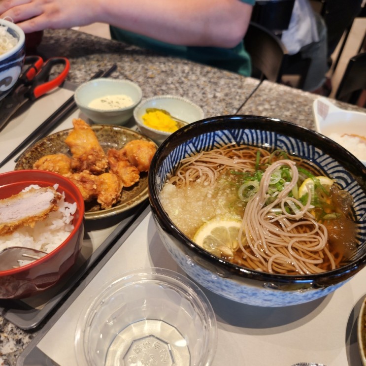 부산 롯데아울렛 맛집 3층 점심 진가와 메뉴와 구성