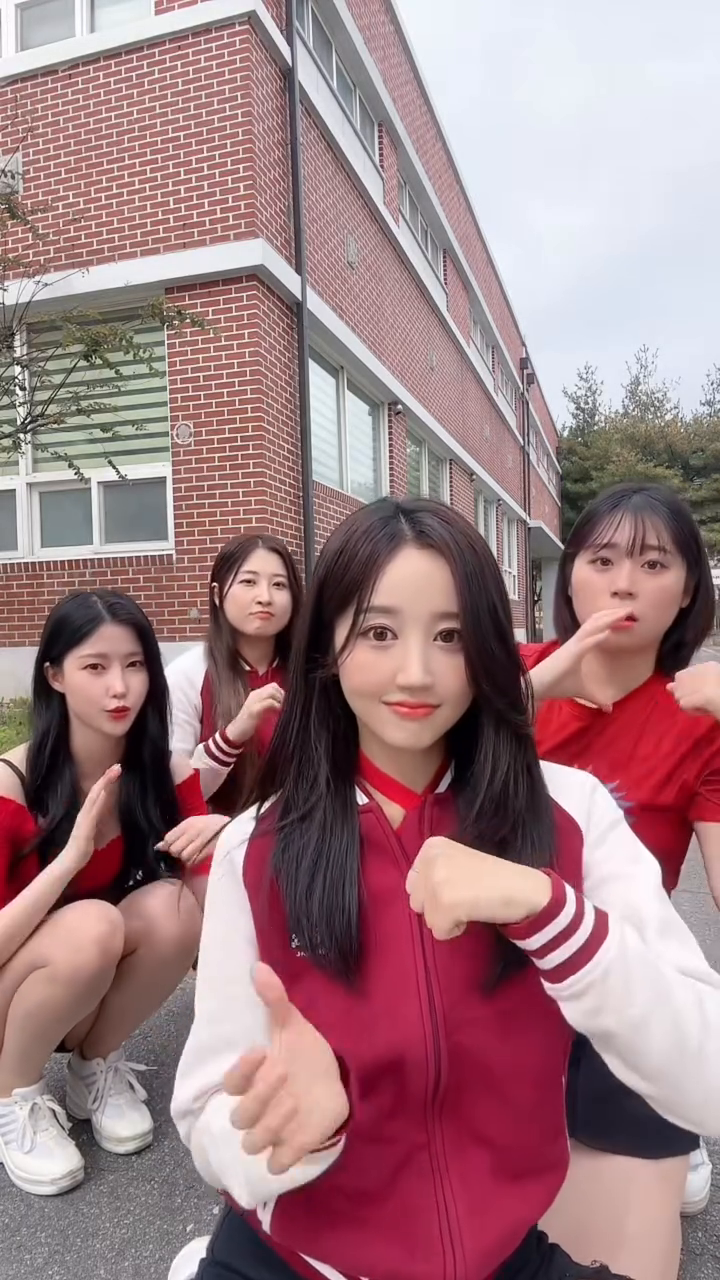 냐 〰️