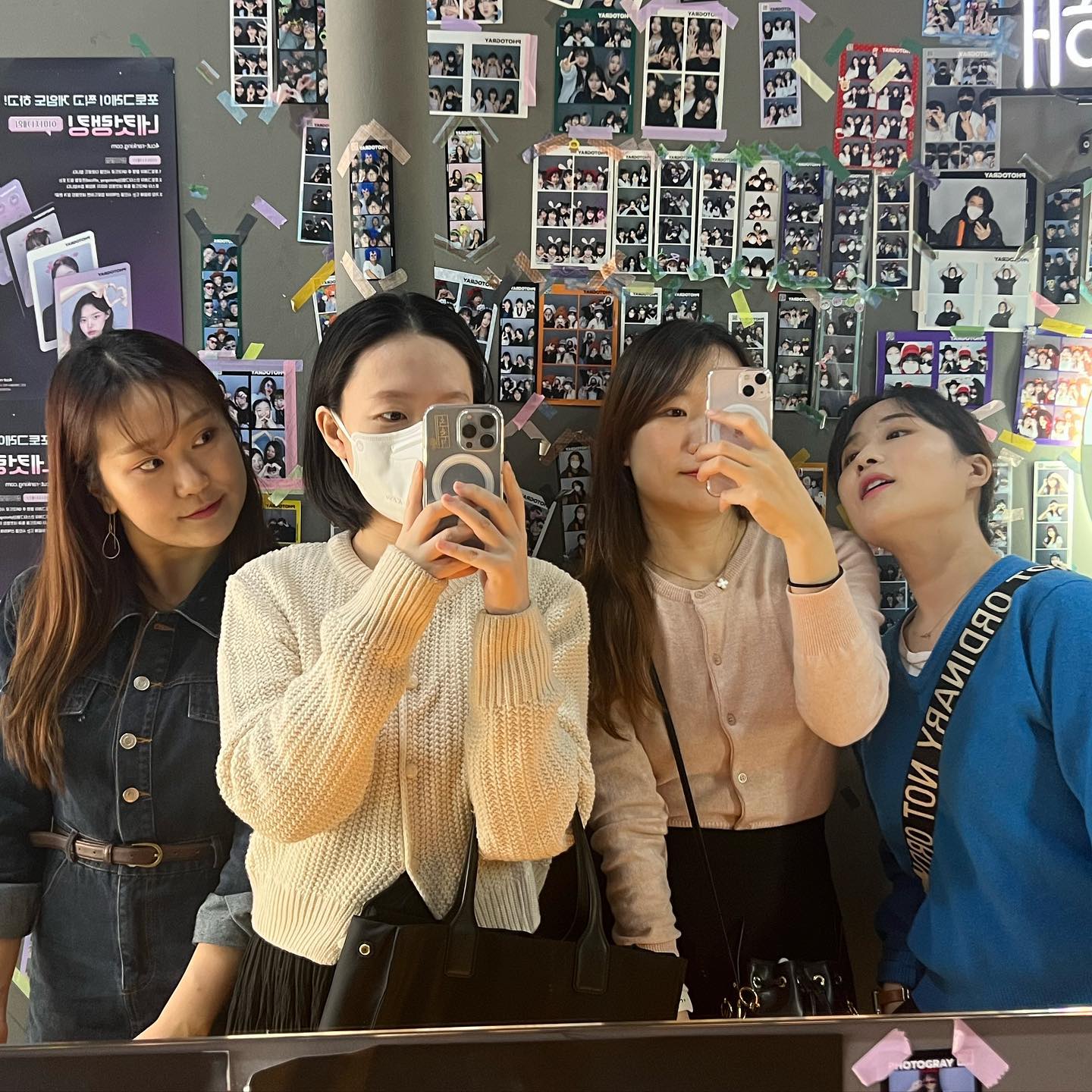 💖상해팸완전체💖

사랑하는 내 룸메 또롱이 결혼축하해~ 울 또롱이 평생 사랑해주고 함께할 종서기만나서 내가 다 기쁘다야! 축복하고 또 축복해요🎉 근데 또롱아 남편은 믿지말고 하나님만 믿자 (크크) 欢迎유부world 🤣

#또롱이결혼
#세번째유부
#또롱이❤️종스기