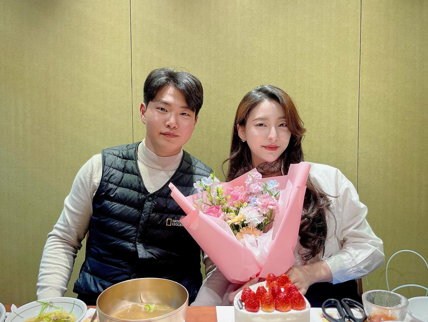 .
우리만의 생일파티🥳🎂💛