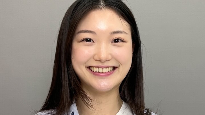 자꾸 연기할 때 뵈기 싫어져서
그냥 편하게 얘기하는 나 좀 보고싶어서
카메라 켜고 혼자 내얘기 십분 넘게 떠들었다.
나름 재밌다.