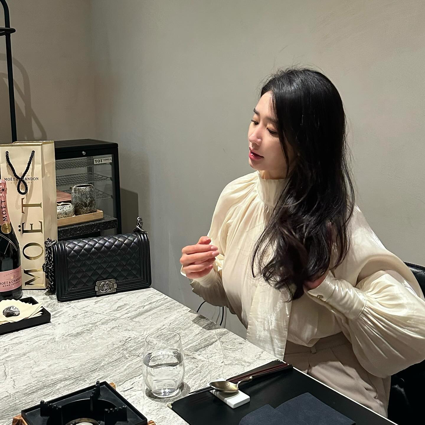 더도말고 덜도말도 딱 요즘만 같아라
#모퉁이우