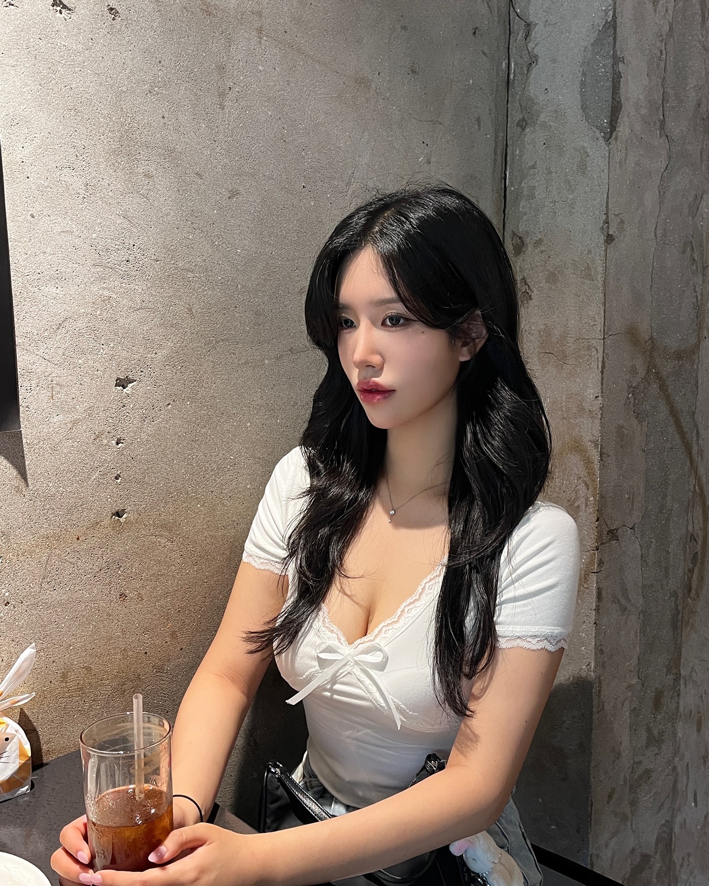 #소이수석디자이너 님께 예쁜 머리 받고 신난 나🩵 

#이수역미용실 #살롱드키코이수이층점