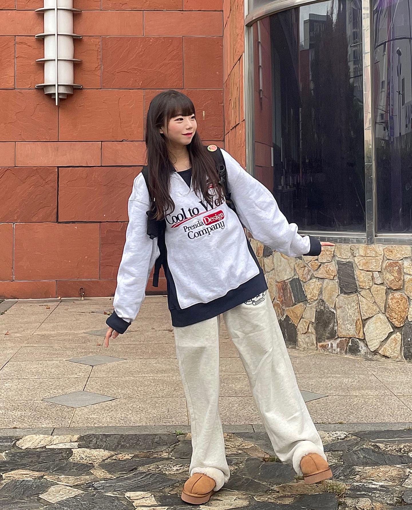 발바닥에 장판 틀린줄 🤭

#협찬 #이누이트 #이누이트슈즈 #이누이트부츠 #겨울부츠 #털부츠