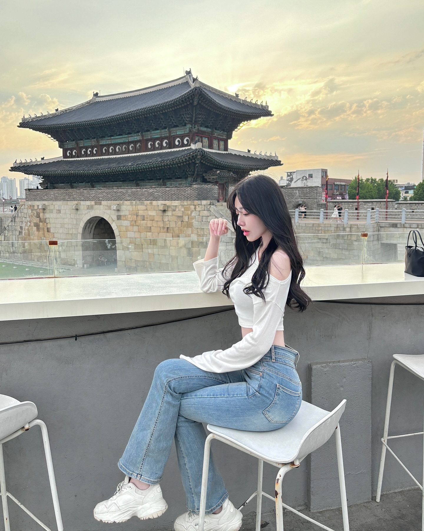 행궁동 나들이~~

#행궁동 #장안문 #팔레센트 #행궁동카페 #행궁동루프탑 #행궁동루프탑카페