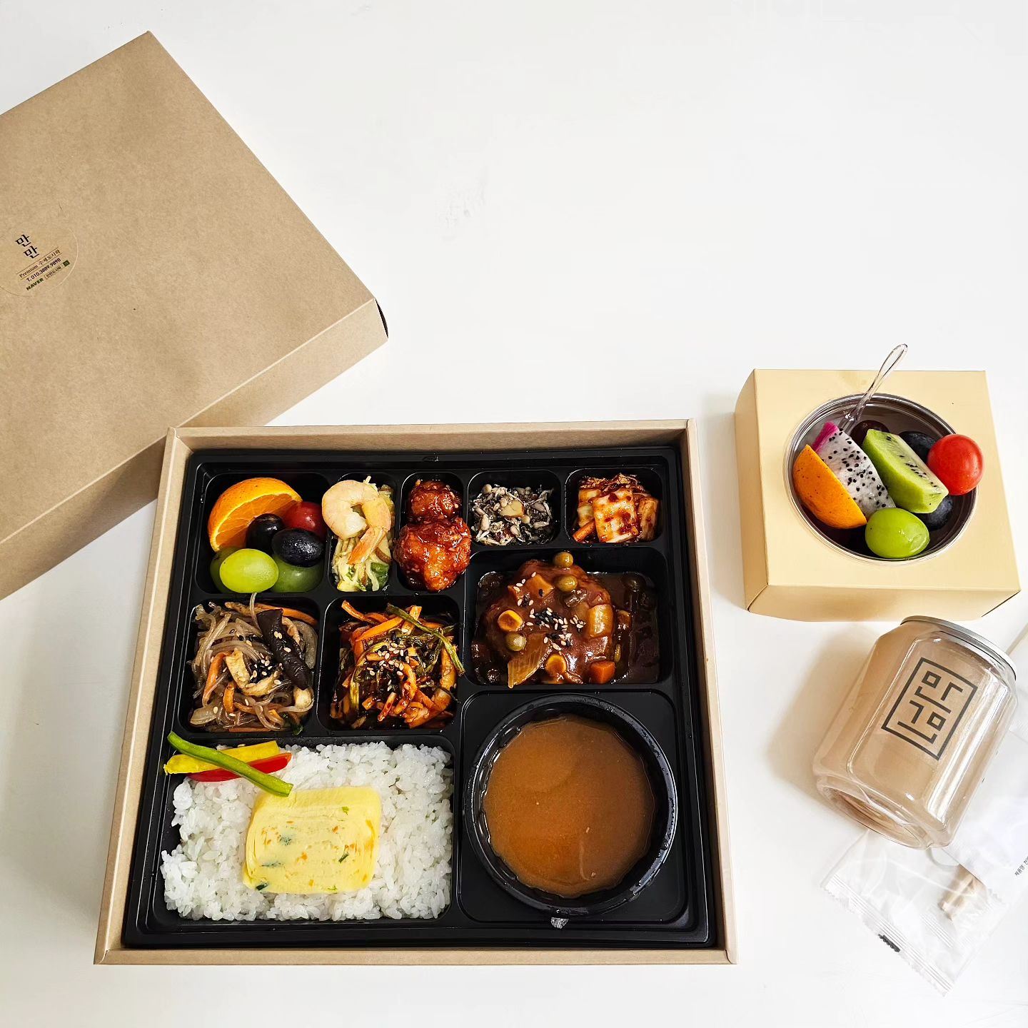 #밥하기싫은날 
그런날 있으니까 그럴땐 #배민 열고 #만만 검색

#울산도시락맛집 은 변함없는 #만만도시락 이지!
집에서 만들어 온 것처럼 집밥같은 #울산도시락

장기간 병원생활에 #밥심은국력 이니까😆
#울산도시락배달 로 든든하게 한 끼 잘 먹어봄🌸

#울산도시락전문점 #울산도시락주문 #울산맛집
#울산배달맛집 #울산맘일상 #울산도시락추천
