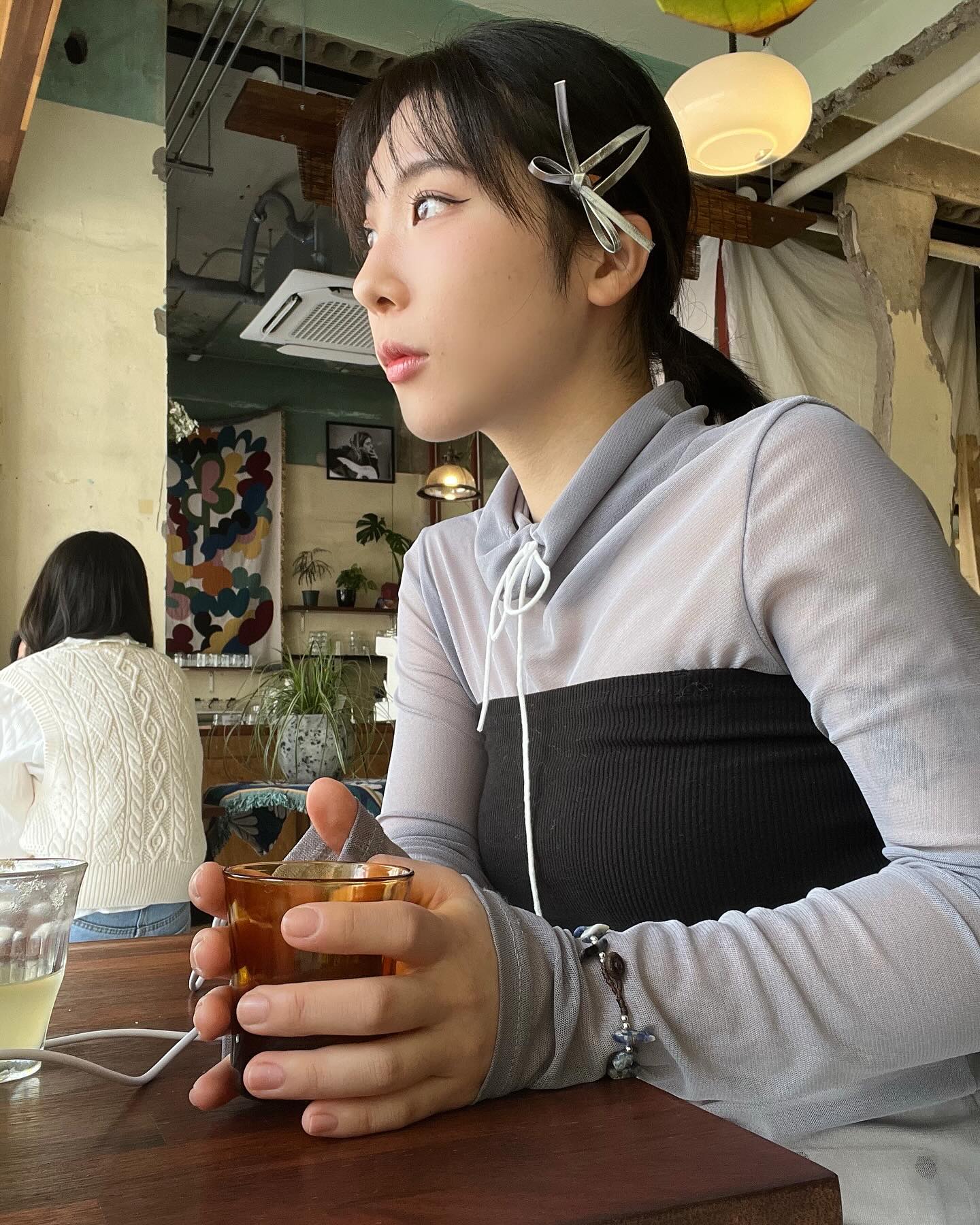 마라맛 나는 커피..중독적인 맛.. 그래도 간만에 이쁜 카페 왔어염