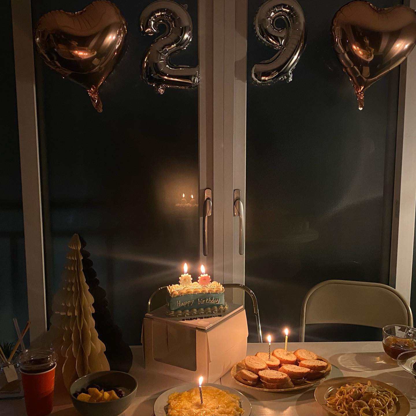이렇게 행복해도 되나 싶을 정도로 행복했던 생일 주간, 이십대의 마지막 생일파티 거하게 보냈으니 거하게 삼십대 입성파티도 해야겠다 안올거같던 30이 머지 않아서 넘 행복하고 기대된다🧜🏻‍♀️…는 gura