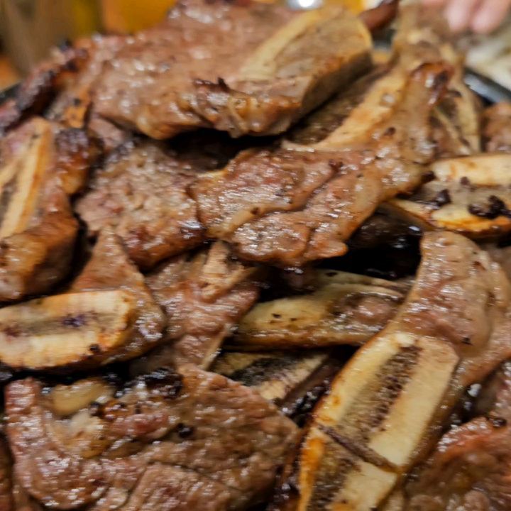 #la갈비 #갈비맛집 #청국장맛집 #시골집 #을지로시골집 #성시경먹을텐데 #성시경맛집 #먹을텐데 #맛집추천 #을지로맛집 #먹스타그램 #맛스타그램 #먹스타 #맛스타

성시경 먹을텐데에 나온 을지로 맛집😀
LA갈비도 맛있지만 같이 시켰을때 나오는 
청국장이 진짜 제대로~!!!ㅎㅎㅎㅎ