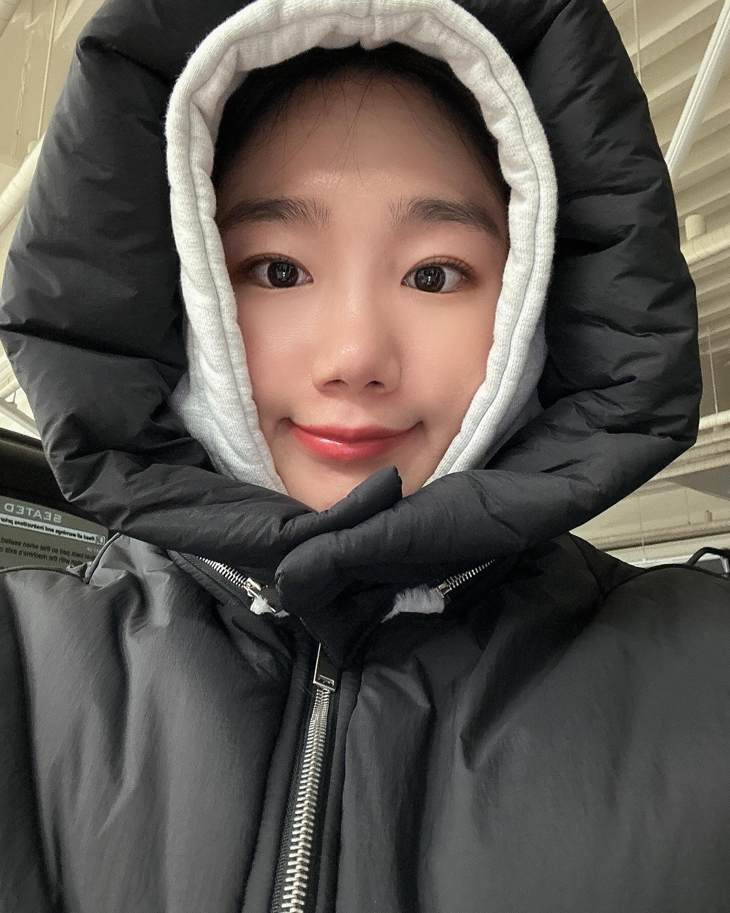 추위와 싸울 준비 👊🏻 
#덤벼라 #한파대비 #추위조심 #감기조심 
#selfie #얼빡샷