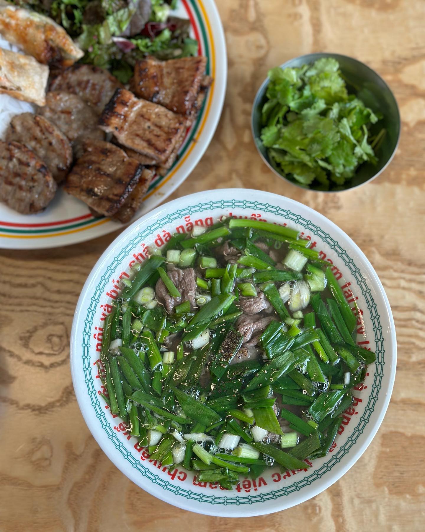 하노이 스타일 쌀국수 먹어보겠습니다🥢

#울산맛집#울산쌀국수#꾸아