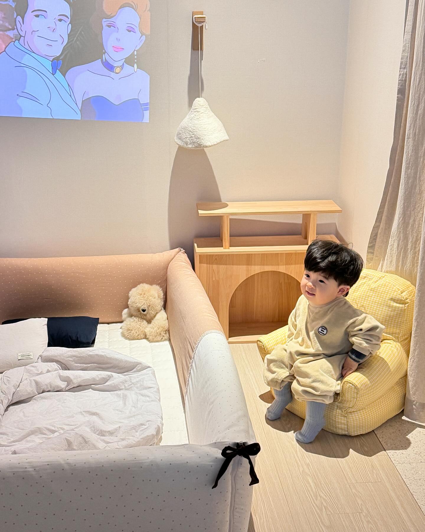 ⸝⸝ʚ̴̶̷̆ˬʚ̴̶̷̆⸝⸝❤︎ 
⠀⠀⠀⠀⠀⠀⠀⠀⠀⠀⠀⠀⠀⠀⠀⠀
같이 있으면 힘들고
떨어져 있으면 보고싶고 

아아 가깝고도 먼 내사랑 ... 🫶🏻
이따 만나요 ㅋㅋㅋㅋㅋㅋㅋㅋㅋㅋㅋ 🤍✨
⠀⠀⠀⠀⠀⠀⠀⠀⠀⠀⠀⠀⠀⠀⠀⠀
🏷️ creamhaus 
⠀⠀⠀⠀⠀⠀⠀⠀⠀⠀⠀⠀⠀⠀⠀⠀
#크림하우스 #범퍼침대 #아기범퍼침대 #범퍼침대추천