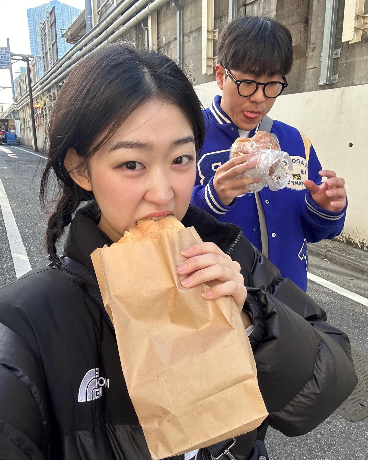 뇽냥뇽냥냥 😗