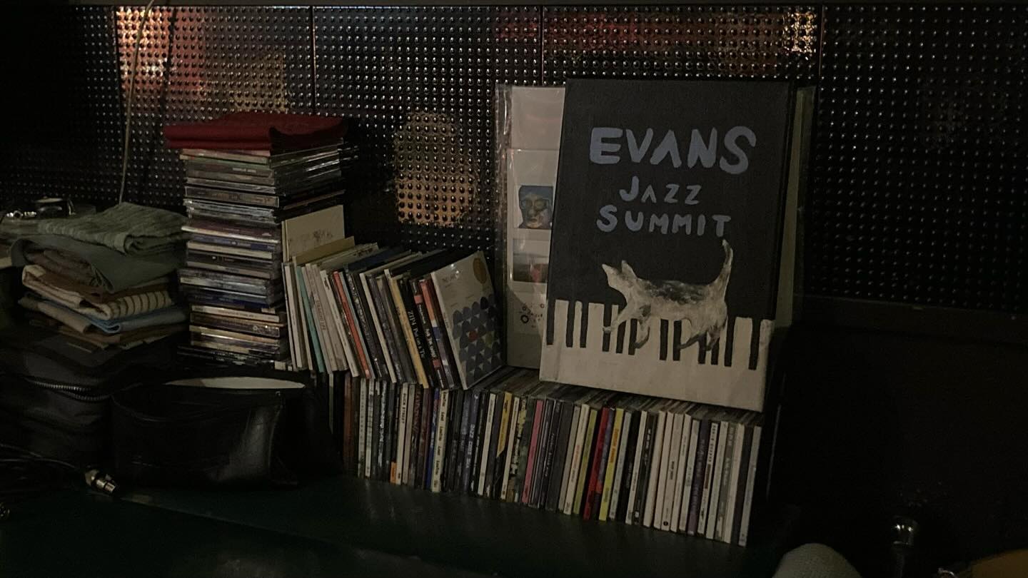 Live like jazZ!🎶