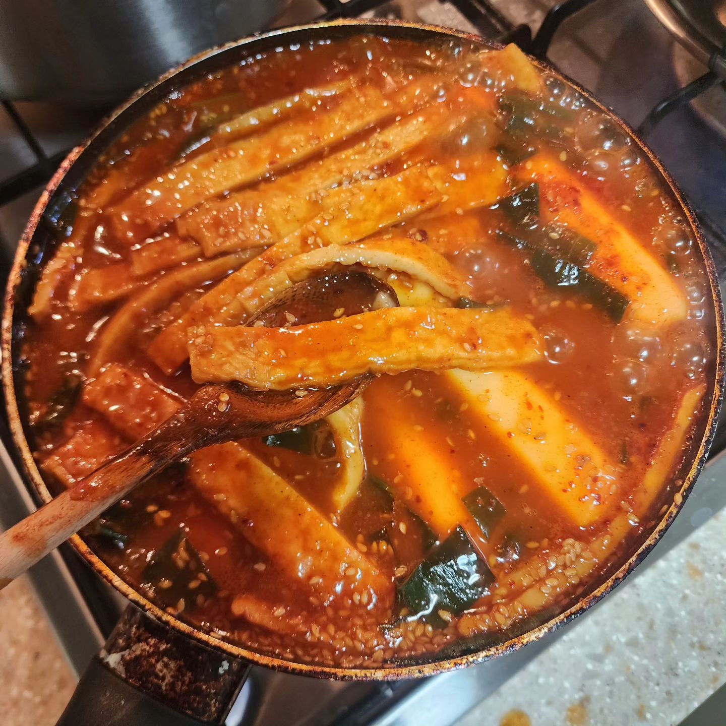 출출한 요시간에 
간식타임합시다~~♡♡

#떡볶이 #어묵 #국민간식 #주말간식 #살이찐다🐖