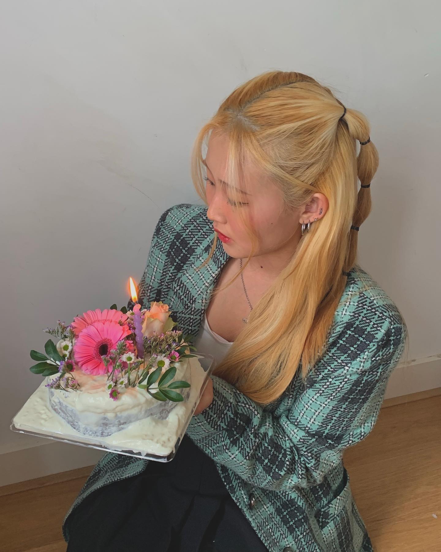 생일축하해준 모든 분들 너무너무 고맙구 사랑하고 덕분에 행복한 2024생일을 보낸 것 같아요🎂🤍