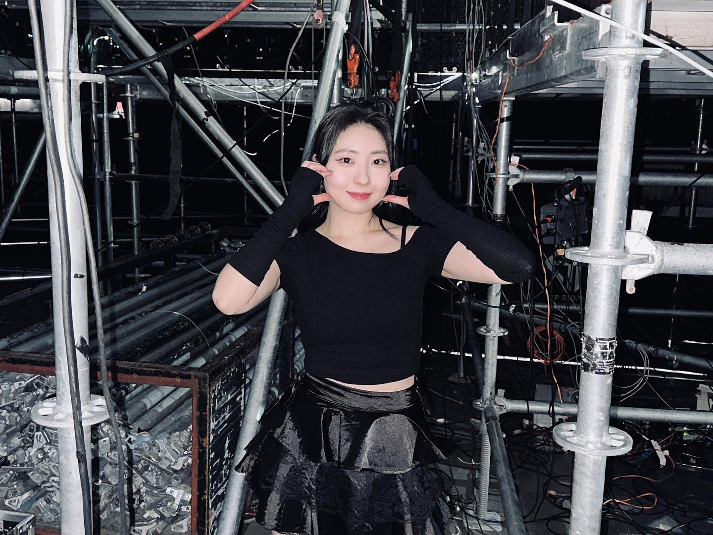 써클차트엔딩으로 연말 마무리 ˃̣̣̣̣̣̣︿˂̣̣̣̣̣̣ 
연말 시작부터 끝까지 모두 고생많으셨습니다 ❣️
넘넘 즐거웠고 다들 보고싶을거예요,,,,그럼 안냥히🫡
#써클차트뮤직어워즈 #2024년 #스테이씨 #댄서 #stayc #notlikeyou #bubble