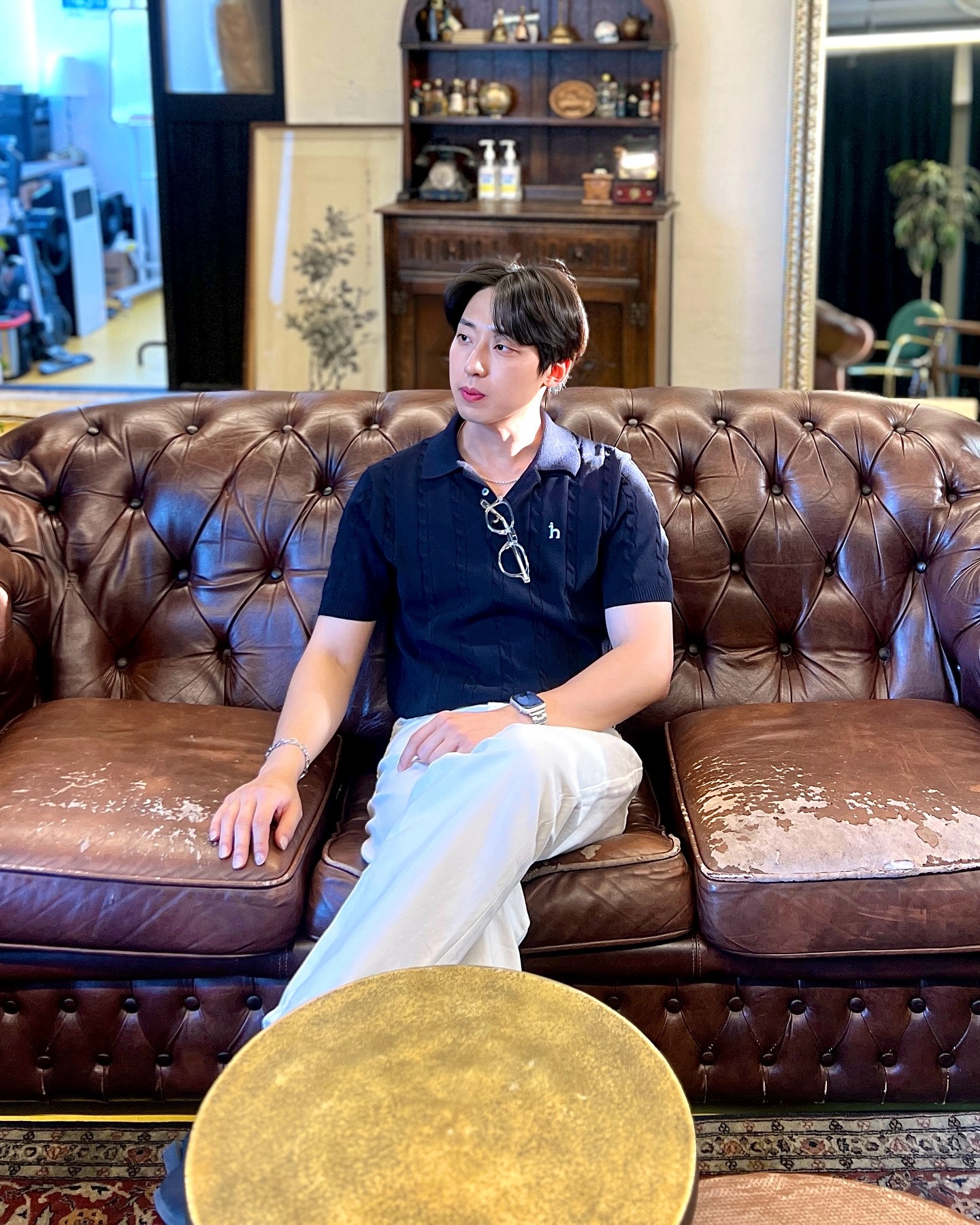 #협찬 

📌탄탄한 플랙 X 메르고 화이트 데님팬츠

📌13oz 면 100%의 촘촘한 셀비지 원단을 사용하여 소프트한 터치감과 편안한 착용감 선사!

📌스트레이트핏이라 노멀하게 입기 좋고 폼 대박:)

- 제품 : 메르고 X 플랙 셀비지 데님 팬츠 K51

- 장소 : 서울각파티룸