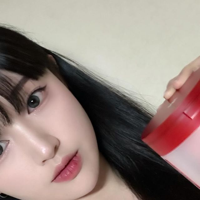 이가은 on Instagram: "#협찬 @medicube_korea 트러블 피부들은 꼭 써봐야 할 거같은 🤍메디큐브 레드 아크네 석씨닉 애씨드 필링 패드🤍 요새 밖은 춥고 안은 히터때문에 건조해서 각질이