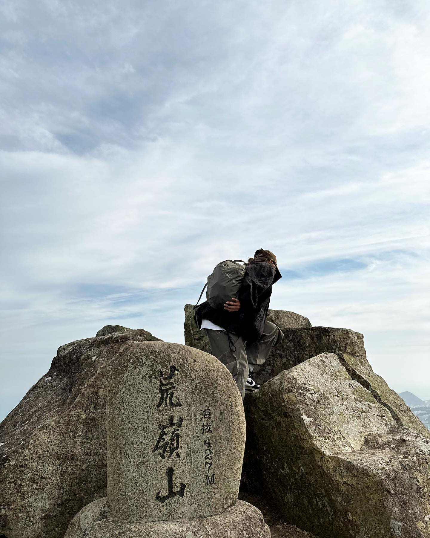 위시리스트에 점점 쌓여가는 건 등산 장비 뿐 .. ⛰️🤎