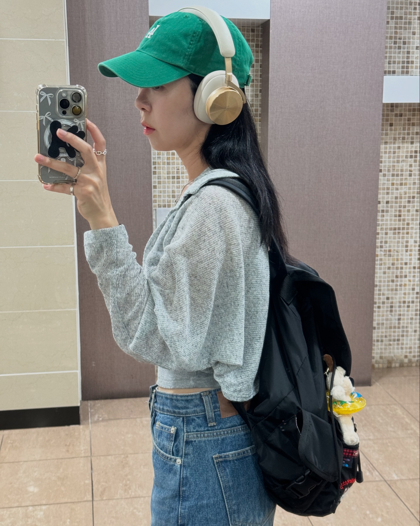 팔뚝 부자에게 없어서 안 될 여름 필수템🤍

#Ootd #Dailylook #오늘뭐입지 #옷스타그램 #여친룩 #코디스타그램 #여성패션 #데일리코디 #스트릿패션 #여자코디 #데일리룩 #직장인룩 #코디추천 #데일리패션 #데이트룩 #루루시룩