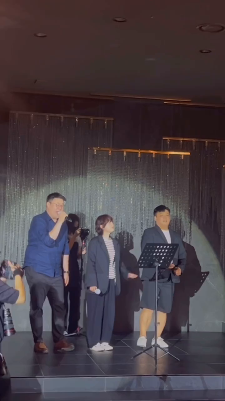 칭찬 많이 받았던 그날의 #축가 최고 짱짱! 
#결혼식축가 문의 환영 ~ 다들 너무 고마워요 💗