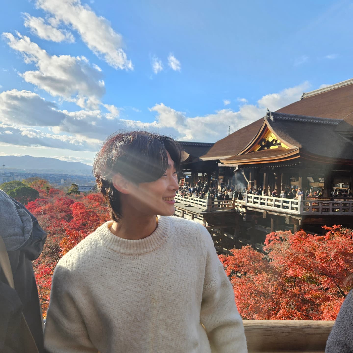 [또사카 여행기록.2]
- 교토 기요미즈데라🍁🍂
단풍이 장관이고 사람도 장관이다 (👨‍👩‍👧‍👧북적 북적👨‍👩‍👦‍👦)

#교토 #교토여행 #일본 #일본여행 #청수사 #기요미즈데라 #단풍 #여행스타그램 #여행 #좋아 #경치 #날씨 #가을 #겨울 #힐링 #travel