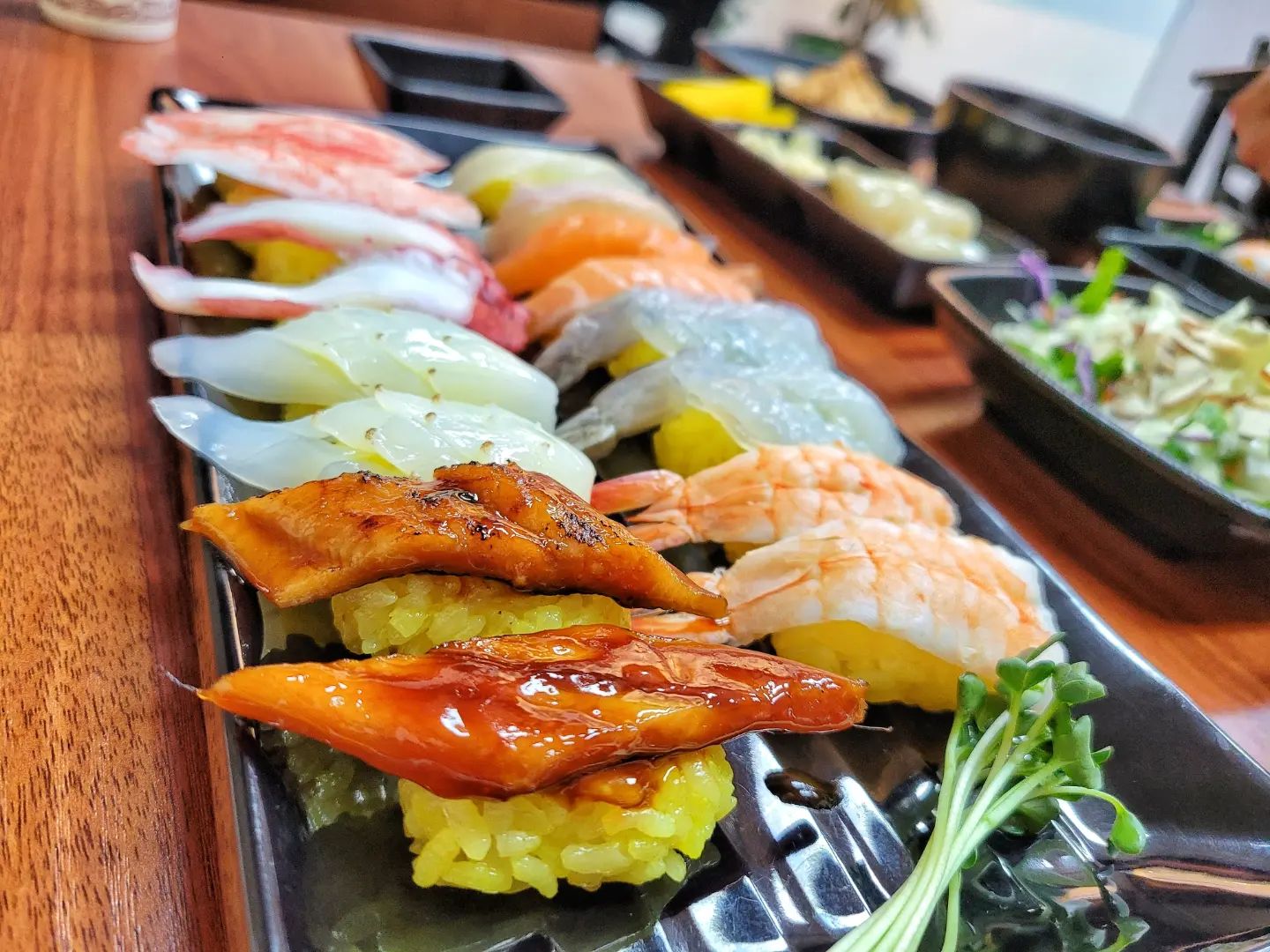 강황초밥은 색다른 초밥이었어요.
맛은 👍🏻 이날 국도 엎고 어쩌다 민폐 손님이었는데도 친절하게 대해주셨어요. 

🏷  구월동초밥 / 별난초밥 

#별난초밥 #구월동초밥 #구월동 #초밥 #인천 #인천초밥