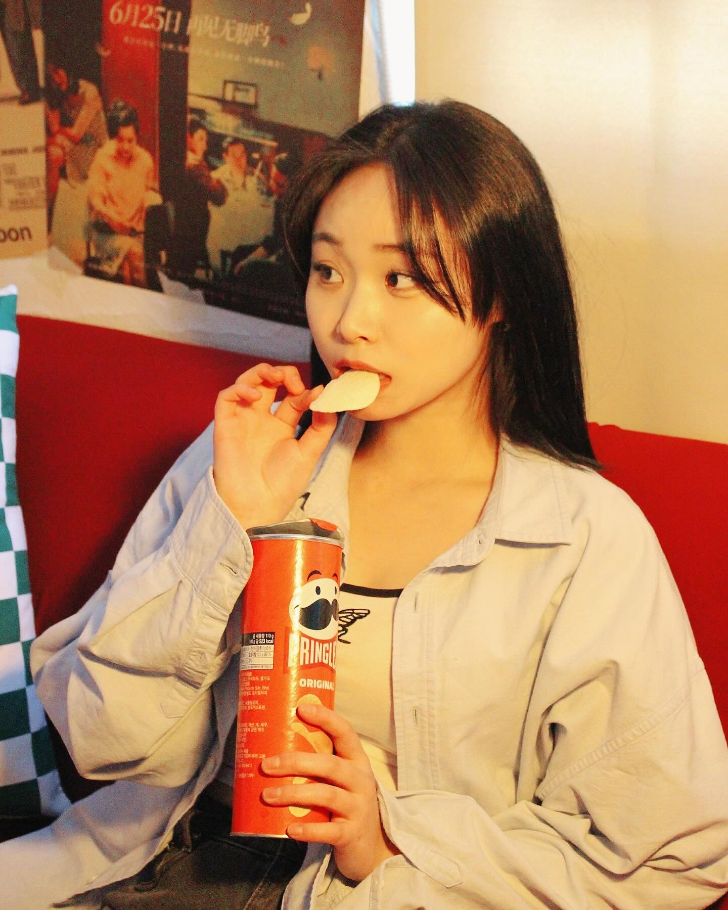 프링글스 홍보대사(시켜주세요)
.
.
.
Photo by. photo_dear.roxie