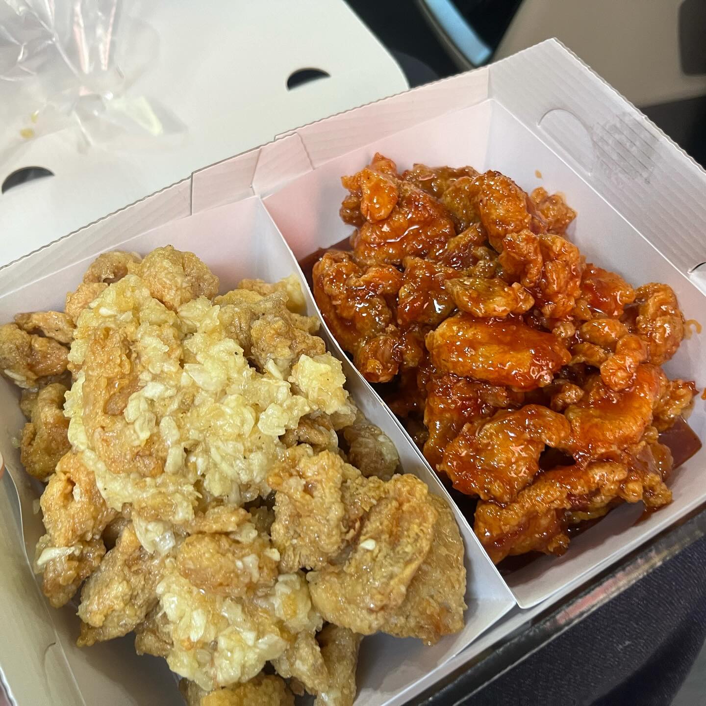 #협찬
🏷️ 이거닭

안동 평화동 치킨 맛집 이거닭! 
‘맛도 이거닭! 양도 이거닭!’이라는 멘트답게 정말 양도 많고 맛있었다-! 그리고 가성비도 좋음👍

 ⏰ 영업시간
네이버에 안내되어 있지 않아서 주문할 때 전화로 문의해보시는 것을 추천드립니당~! 친절하게 안내해주셔요!
​
📍 위치
경북 안동시 단원로116
​
☎️ 이거닭
054-858-3748

👉 자세한 후기는 해피워니의 블로그에 방문해주세용💛

#평화동배달맛집
#평화동치킨
#평화동맛집
#평화동순살치킨
#안동치킨
#안동이거닭
#이거닭치킨
#안동평화동
#안동평화동맛집
#안동여행