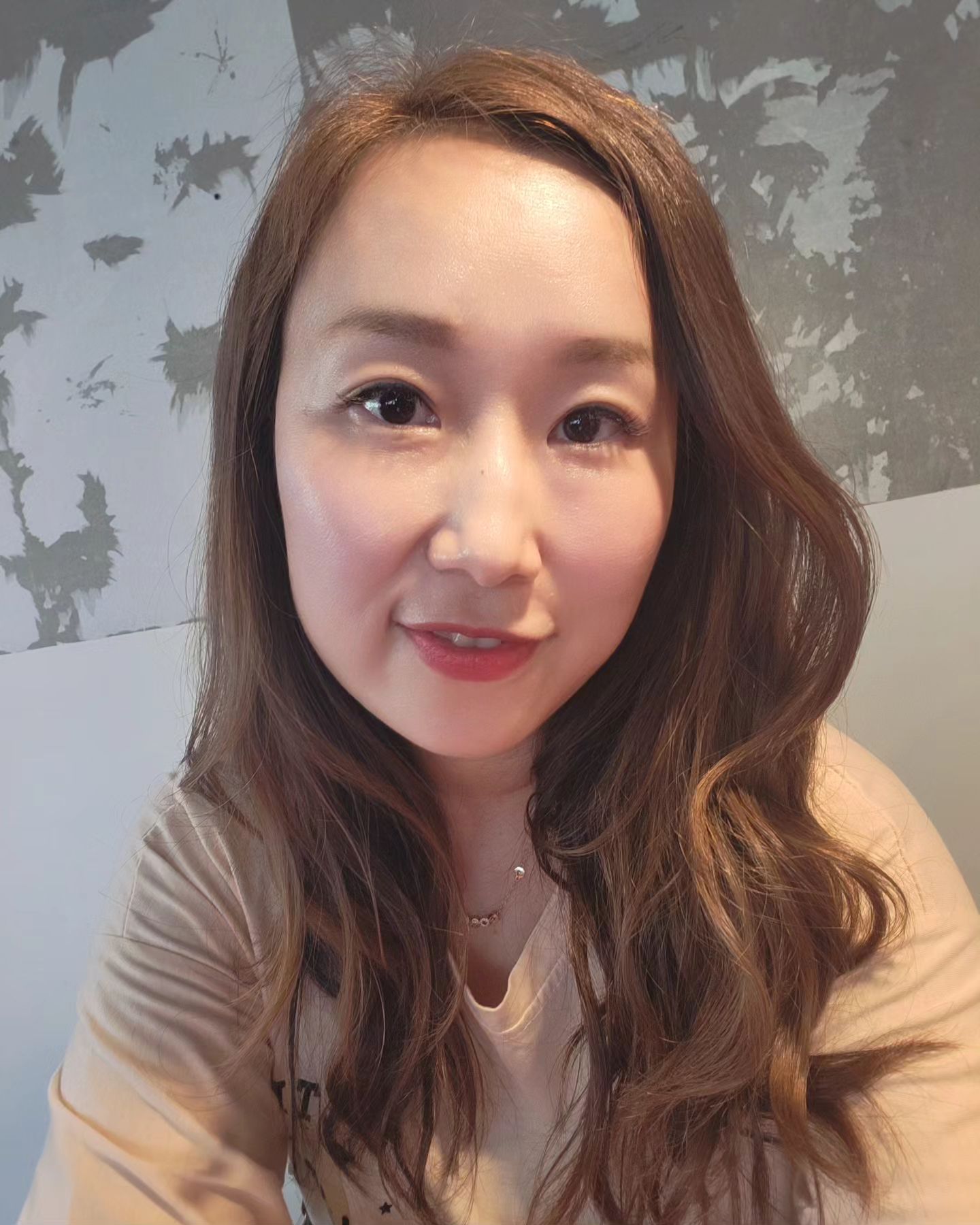 #내지분

여행중 셀카는 멈출수 없지🤭

이젠,
수백장 찍어야 한장 건지는
나이가 되었..😭