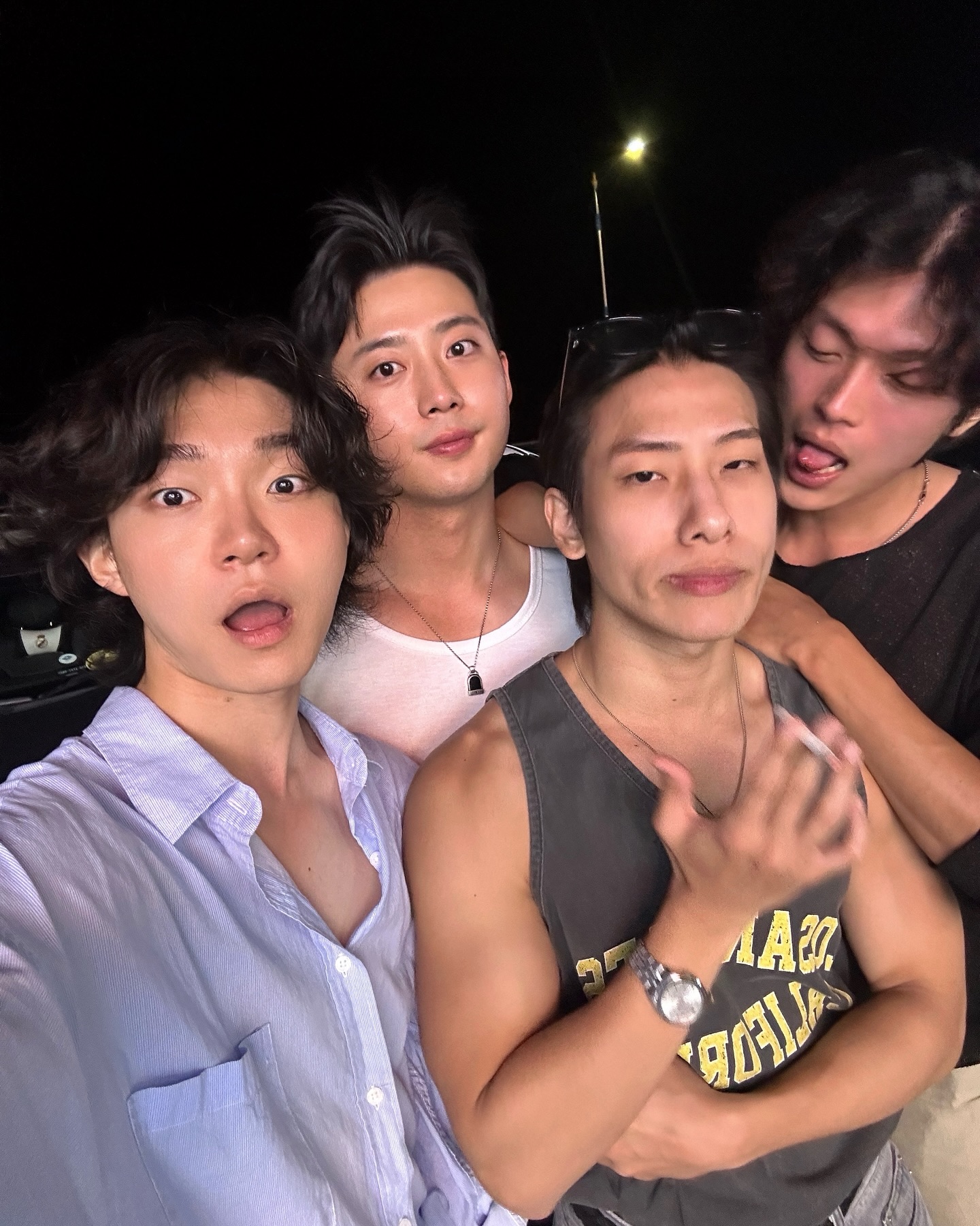 동해물과 백두 🐕