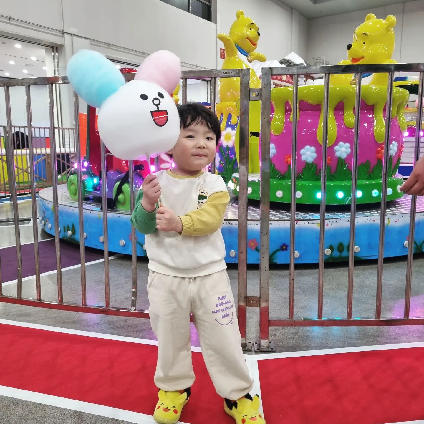 𝓗𝓪𝓹𝓹𝔂 𝓷𝓮𝔀 𝔂𝓮𝓪𝓻 !
많이 늦었지만 모두 
행복 가득한 2024년이 되길 바래요 🫶
-
서희랑 한결이도
찐 웃음 넘치는 1월 ☺️💖