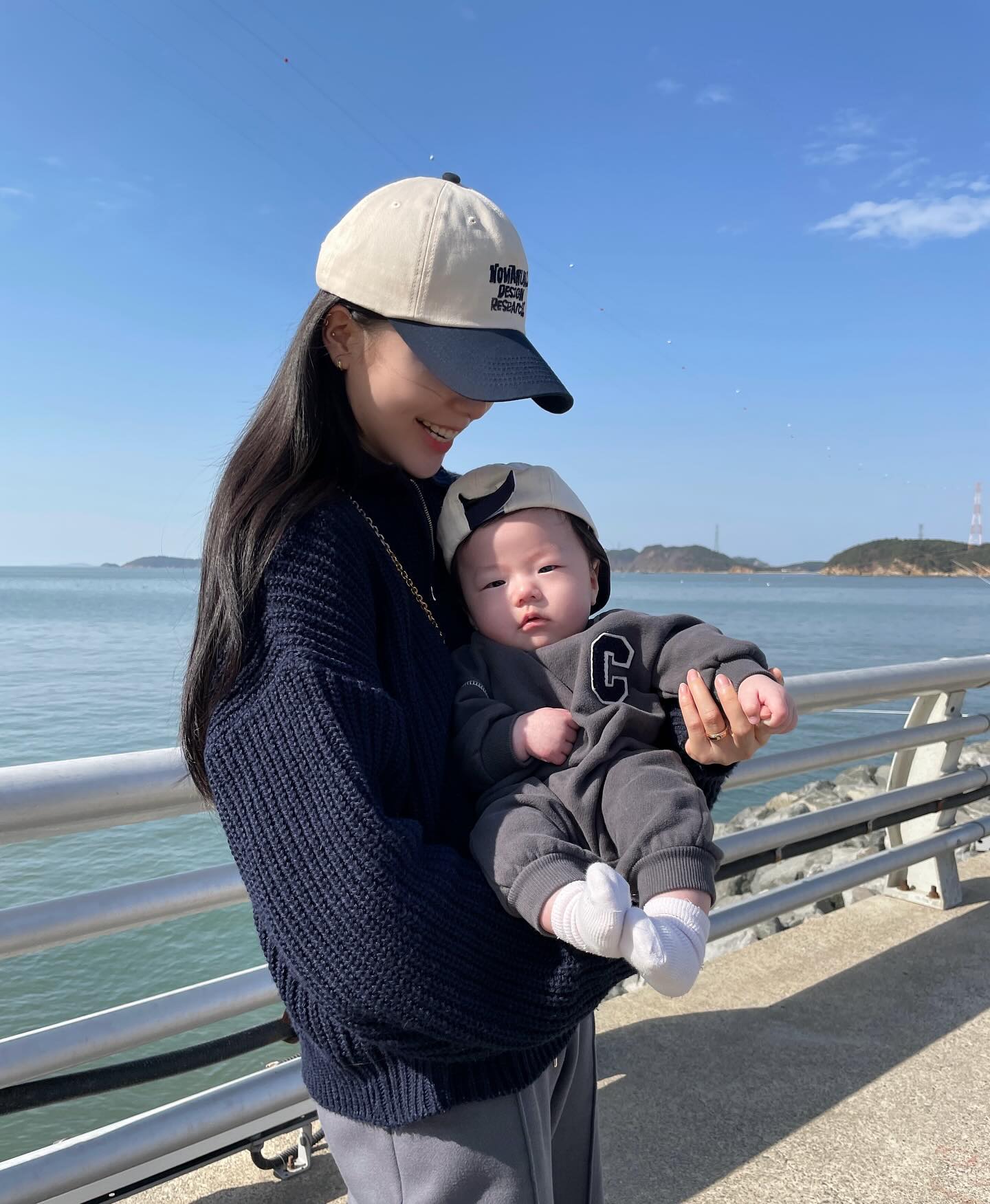 이짜니랑 커플룩 입고 나들이 👨‍👩‍👦🩶