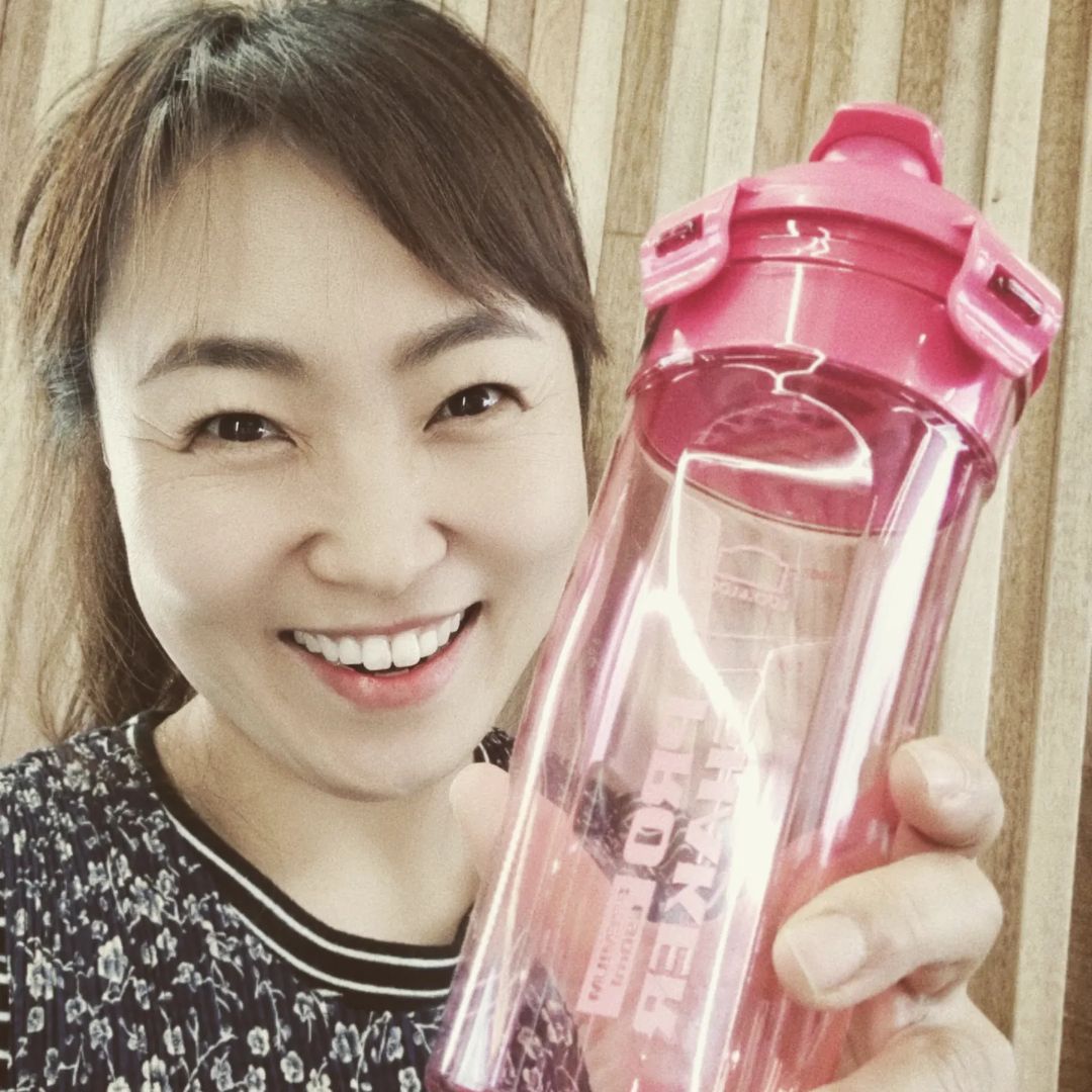 🧒루하와 🙆‍♀️루스의 제주라이프👨‍👩‍👧💕 on Instagram: “#제품협찬 #락앤락 #프로쉐이커트라이탄 . . . #락앤락프로쉐이커프리미엄 👨‍👩‍👦저희 가족은 아침 한 끼는 생식