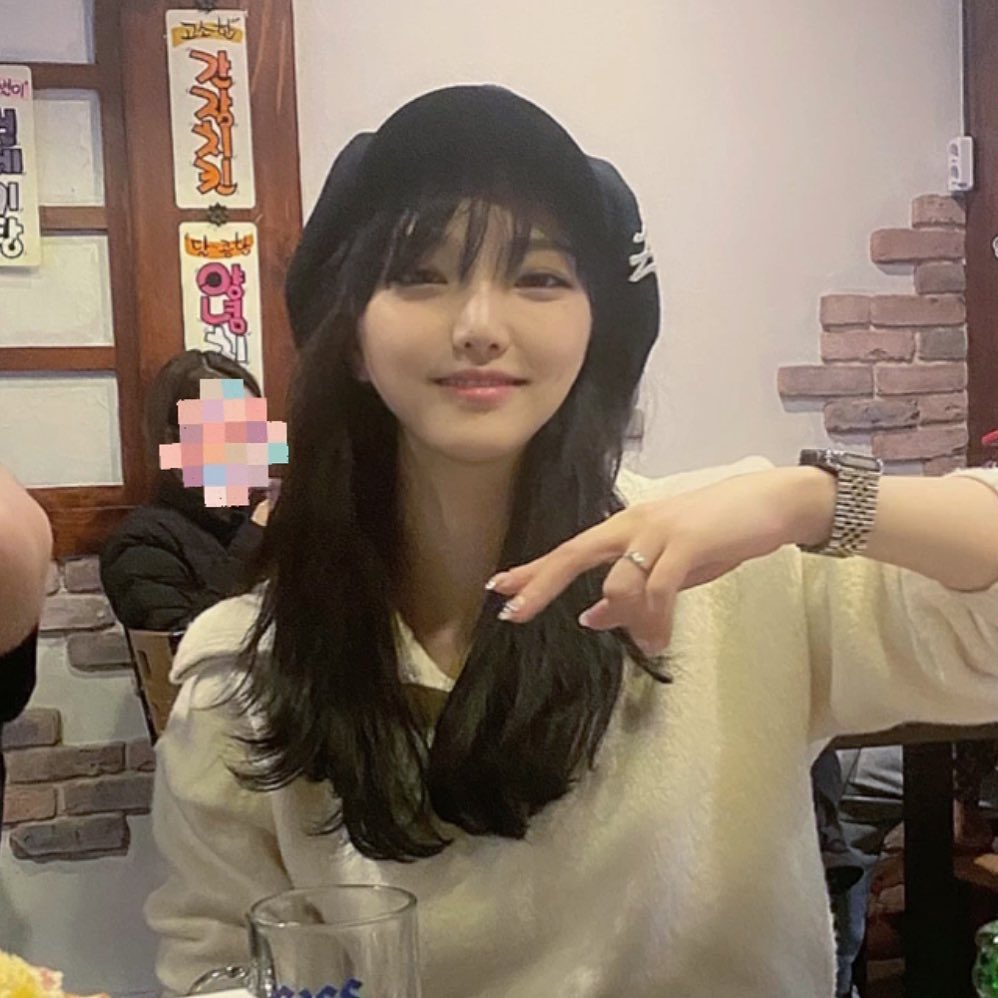 생일축하해주셔서 너무너무 감사해요❤

덕분에 너무너무 행복한 생일이였습니다

피곤해서 눈풀린 사진이지만 
얼굴엔 이미 행복 가득이라구요 ❤️

#HBD #happybirthday #지녕데이