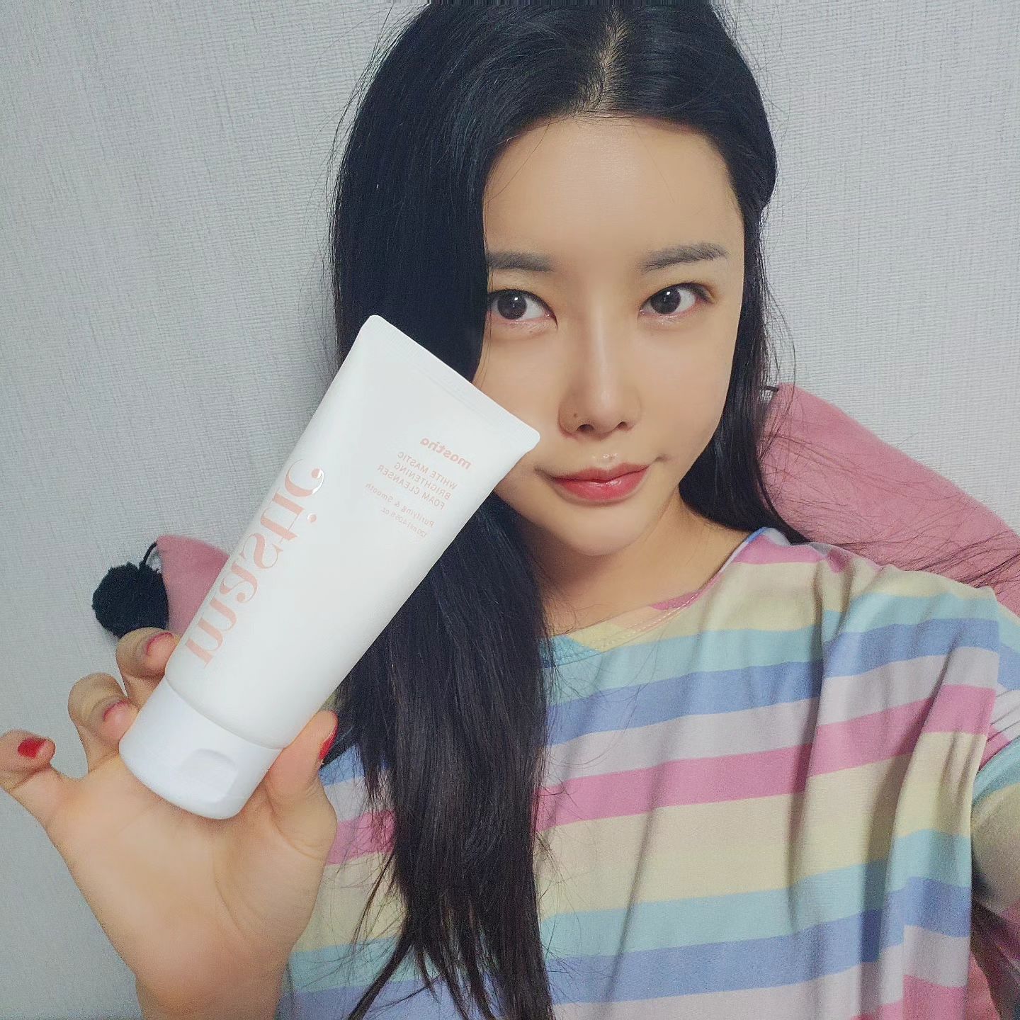 #협찬
칙칙함은 지우고 피부는 밝히는  #폼클렌저 #화이트매스틱

저자극 클렌저로 맑게 각질케어를 해줘요~~~

피부자극지수 0.00 인체테스트완료!!!

피부각질 11.7% 개선효과

각질이쌓여 거칠어진 피부를 당김없이 생기있게 케어해줘요~~

화이트 매스틱 콤플렉스 10,000ppm과 당근 비타 콤플렉스 성분이 더해져 씻을수록 환해지는 피부톤

오늘도 생기있고 맑은 피부로 업!!!

mastina_official

#매스티나 #화이트매스틱 #화이트매스틱브라이트닝폼클렌저 #각질클렌징 #클렌저추천 #클렌징폼추천 #클렌징폼  #얼굴각질제거 #스크럽 #필링