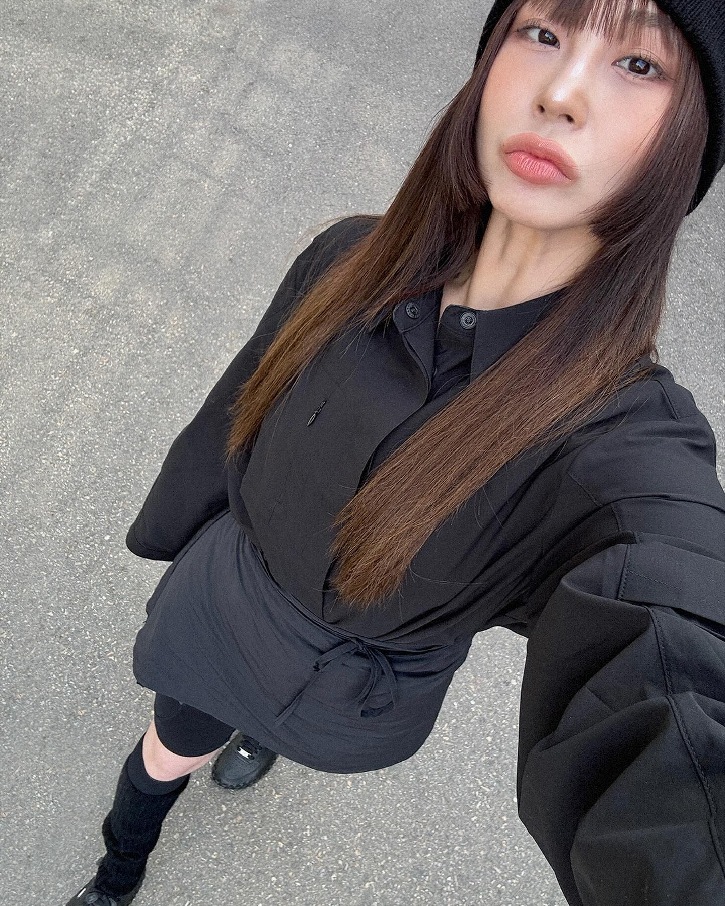 #ad lockheedmartin.apparel 

단추 셔츠는 첨인데,, 최고당 -_-.. 🖤 ⚫️