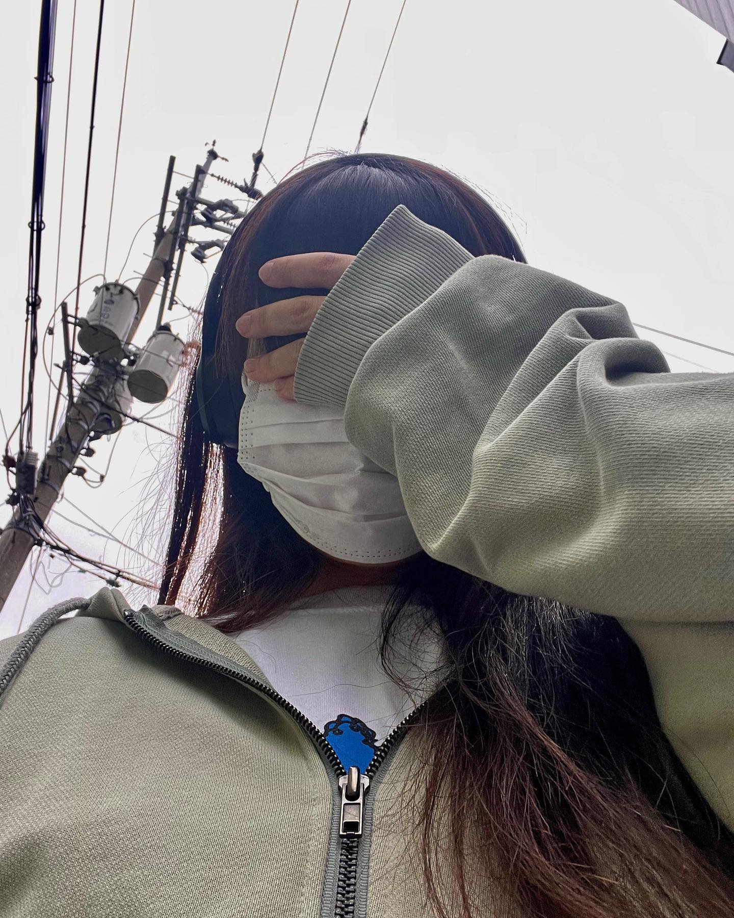 To. 학교
눈물 젖은 전사의 후예
(아(과제)니가니가니가뭔데도대체나를때려왜그래니가뭔데